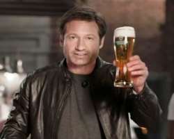 The actor appeared in the commercial promoting Löwenbräu beer to make his acting debut.